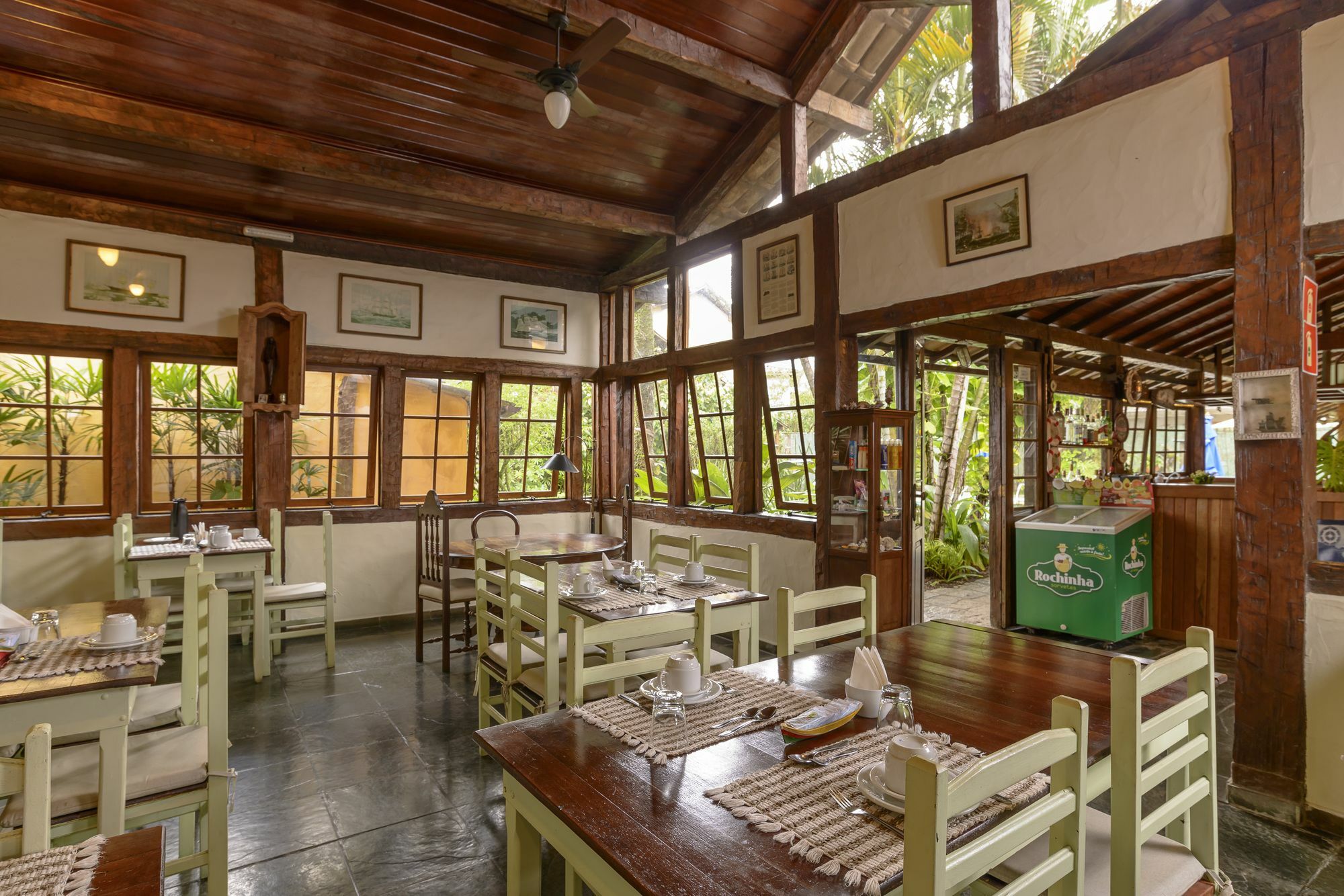 Velinn Caravela Pousada Ilhabela Exterior photo